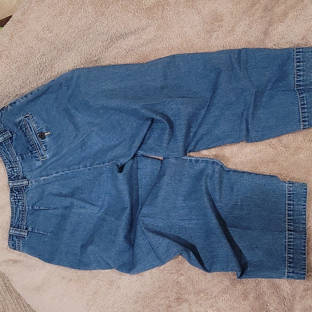 Gap Retro Cut Capri, Size 6 - Picture 3 of 3
